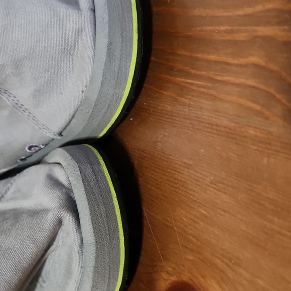 Sanuk slip on shoes Mens 10 - Picture 7 of 8